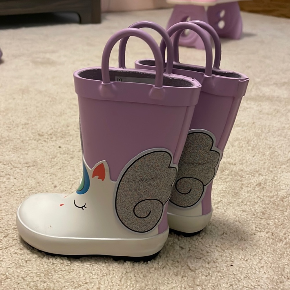 Cat and Jack rain boots
